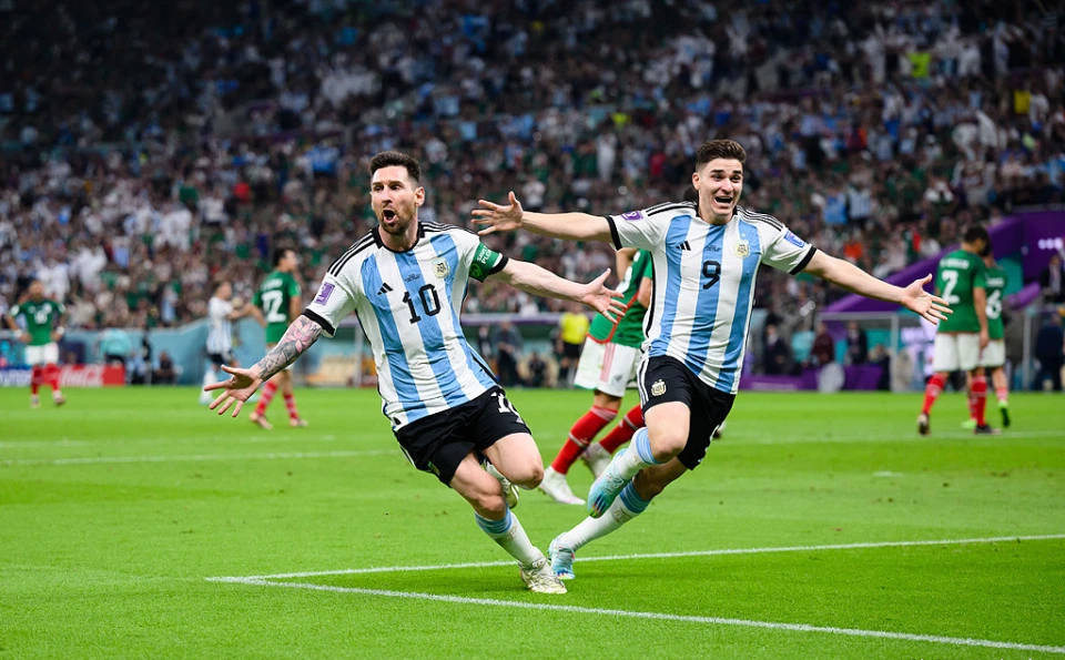 德转预测阿根廷2026世界杯最强阵容，梅西领衔，问鼎决赛难度几何？
