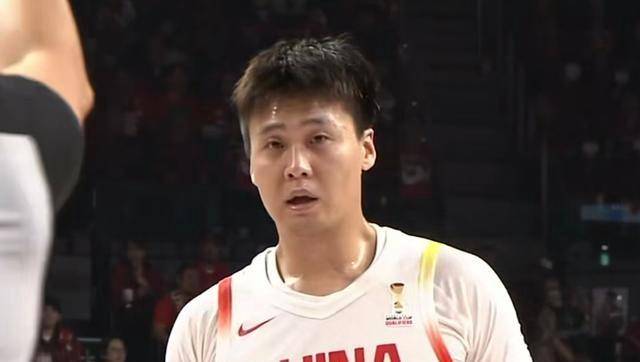 世界杯亚洲区预选赛 中国男篮87比80击败日本 展现拼搏精神