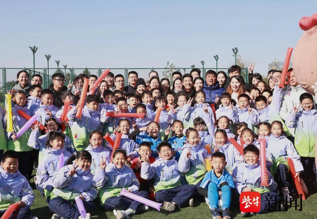 绿茵逐梦登央视！镇江实验学校足球小将闪耀《大宋词人传》