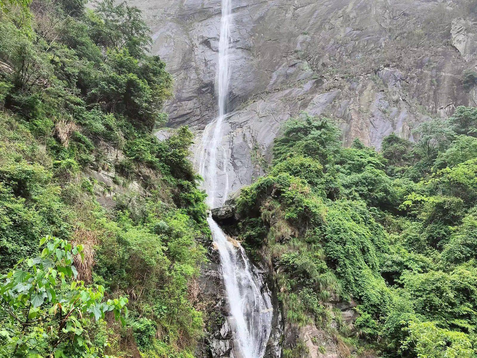 龙虎山门票提前网上购买攻略：省钱技巧与佳预订时间