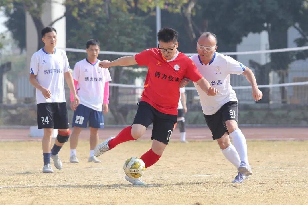 足球贺岁，快乐同行！中山梅县快乐足球队贺岁赛快乐上演