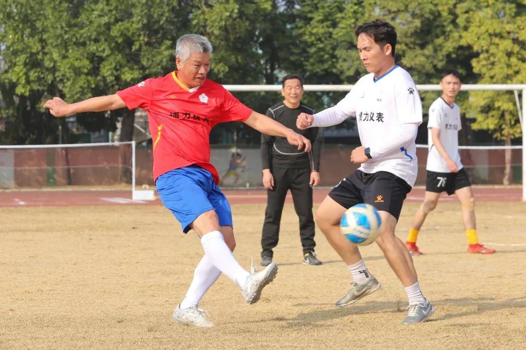 足球贺岁，快乐同行！中山梅县快乐足球队贺岁赛快乐上演