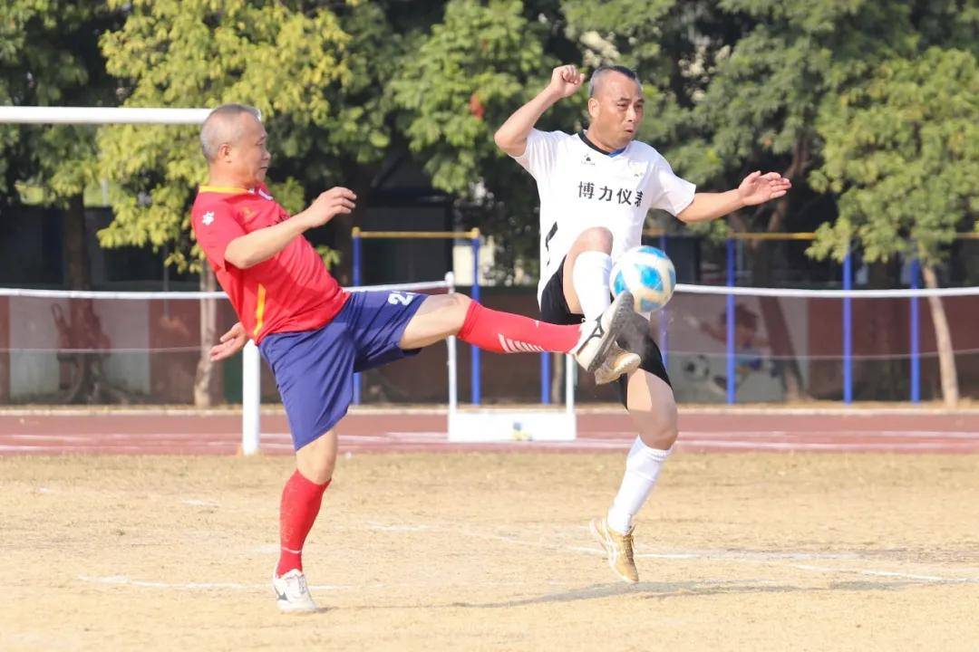 足球贺岁，快乐同行！中山梅县快乐足球队贺岁赛快乐上演