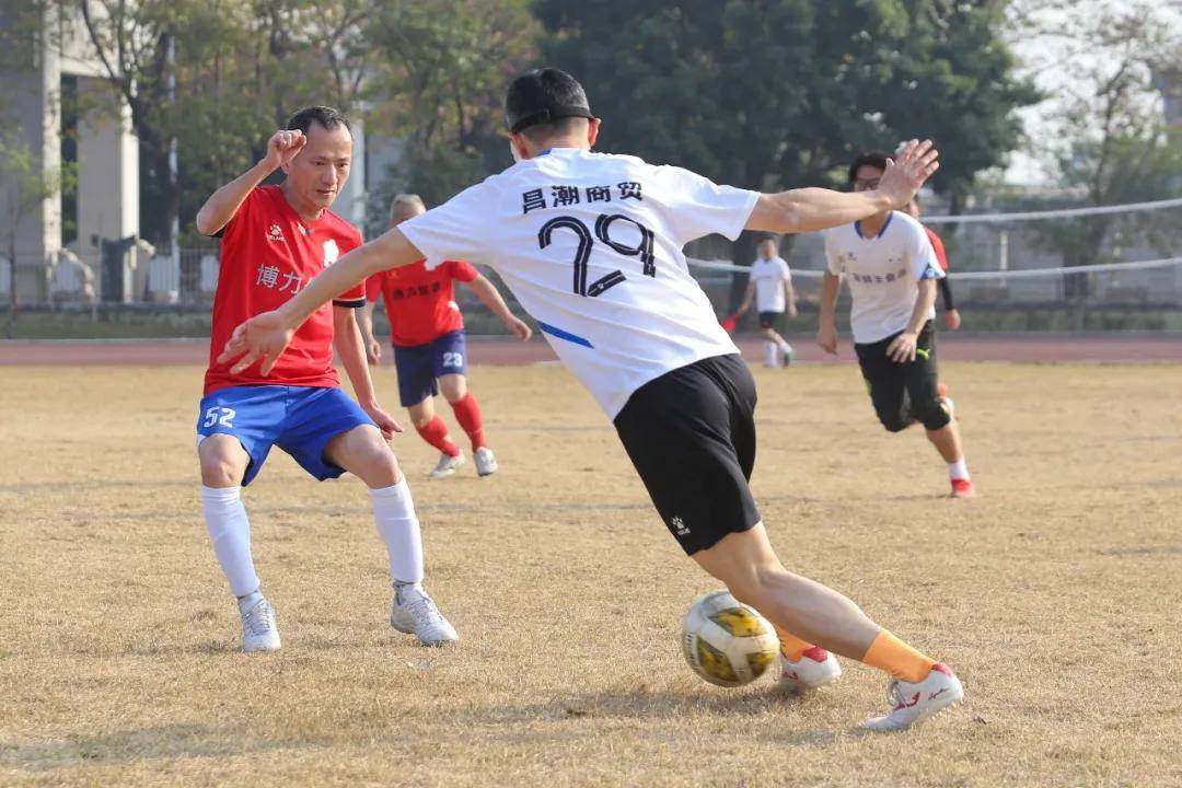 足球贺岁，快乐同行！中山梅县快乐足球队贺岁赛快乐上演