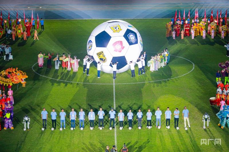 佛山顺德“德甲”足球联赛开幕式暨揭幕战激情打响