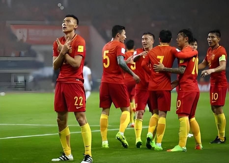 北京时间下午16点！国足在2026年美加墨世界杯爆冷3比1击败小组赛首个对手，张玉宁和韦世豪发威进球被直接辟谣