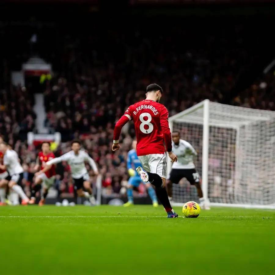 英超第一前腰！曼联真核狂送12脚助攻 断崖式领跑助攻榜