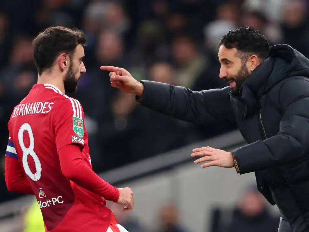 英超第一前腰！曼联真核狂送12脚助攻 断崖式领跑助攻榜