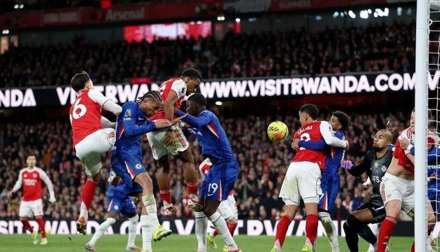 痛批枪车之战！63岁荷兰传奇古利特直言不讳：现在的足球太难看了