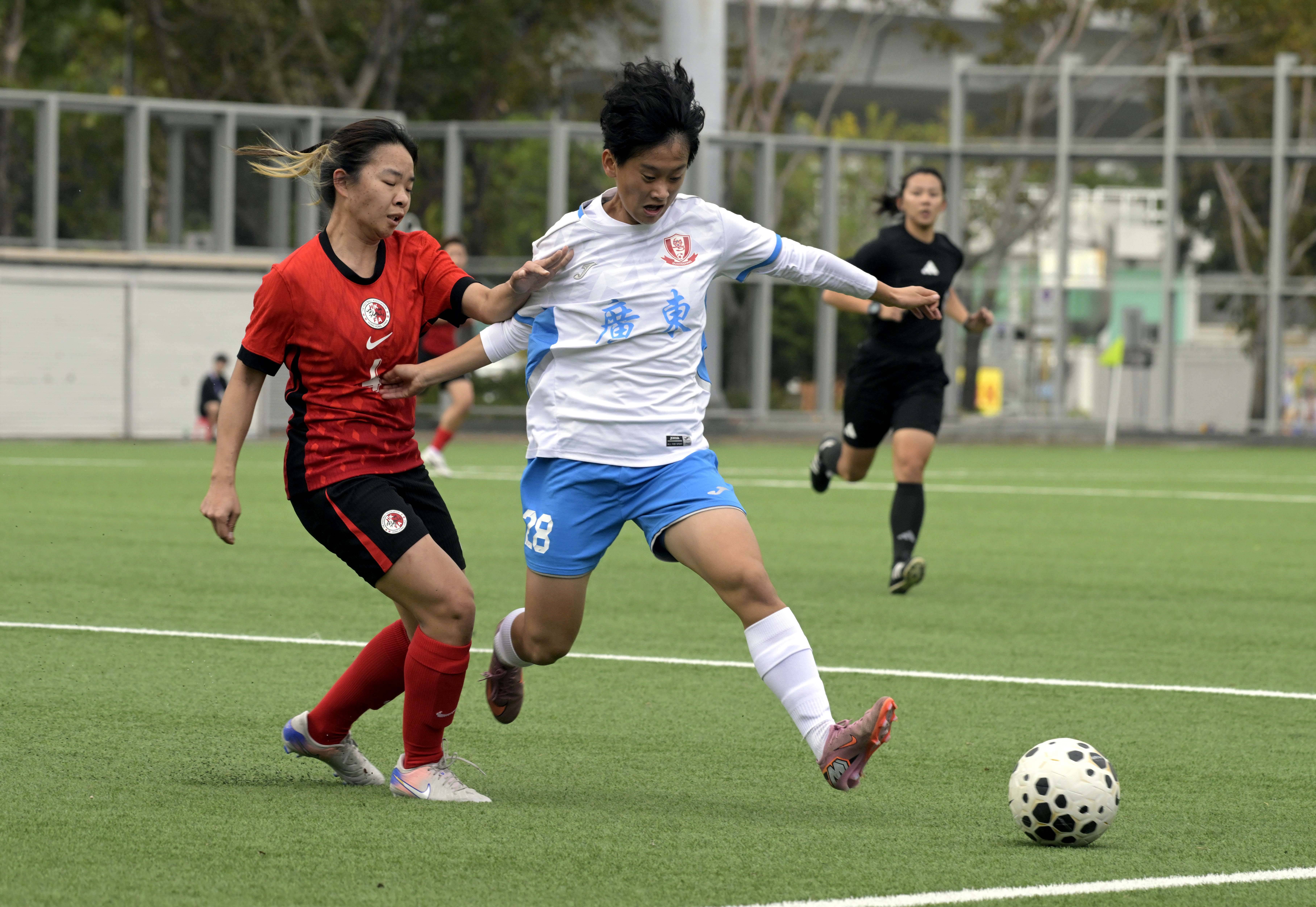 （体育）足球——广东队获得第七届女子省港杯冠军
