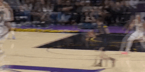 刚刚！东契奇拒投绝杀球！詹姆斯无奈，绝杀失败...