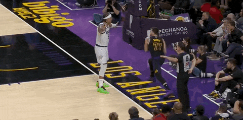 刚刚！东契奇拒投绝杀球！詹姆斯无奈，绝杀失败...