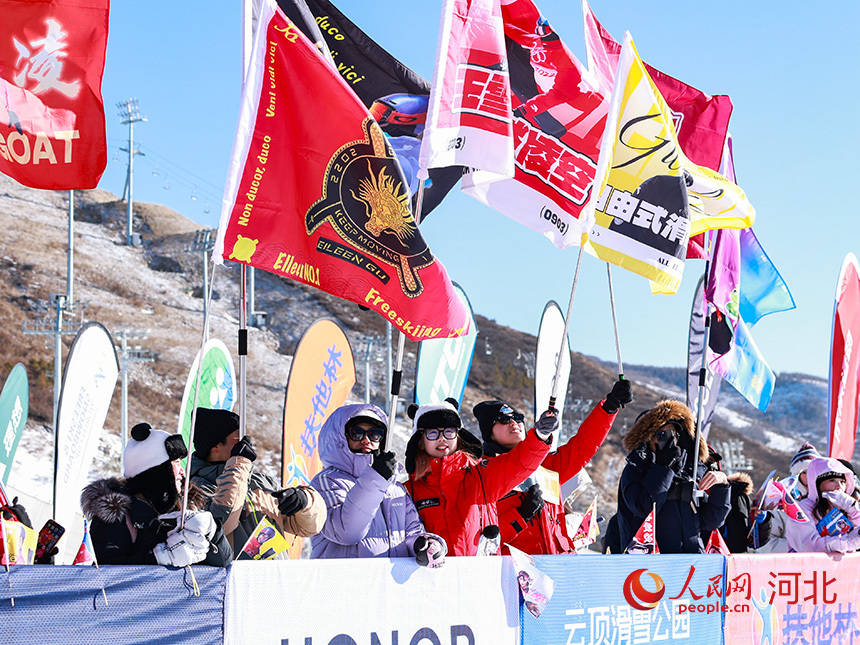 2025—2026国际雪联女子自由式滑雪U型场地世界杯开赛 谷爱凌等3位中国选手晋级决赛