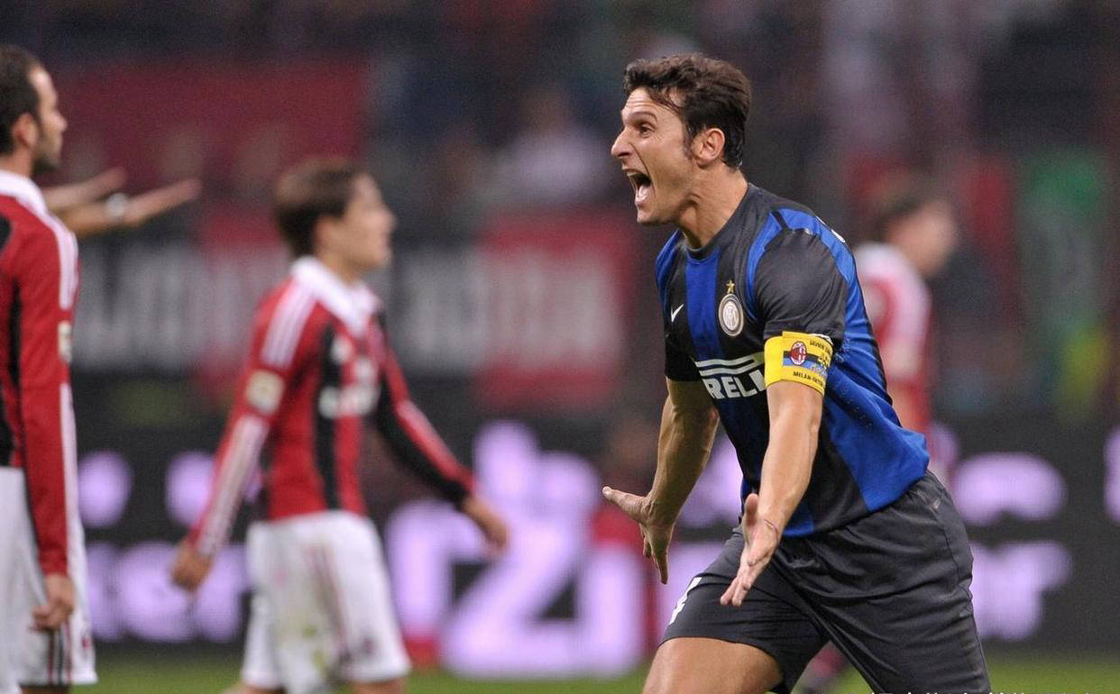 阿根廷2002年韩日世界杯阵容星光璀璨，为何仅进2球小组赛便遗憾出局？