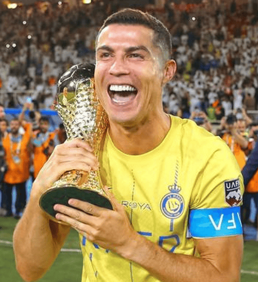 拒绝参加亚冠！C罗再上热搜！质疑要走，2026年世界杯悬了